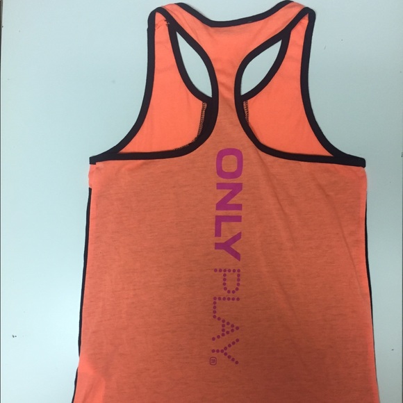 Sport top - Picture 1 of 2